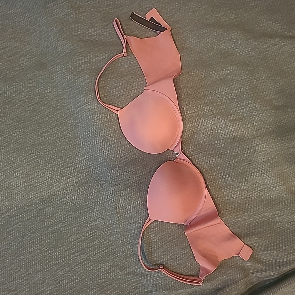 VS push-up bra sz32B pink with rose gold hardware